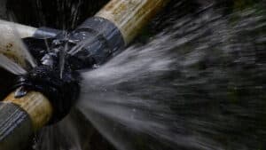 Home 16 Emergency Plumbing Assistance for Burst Pipes